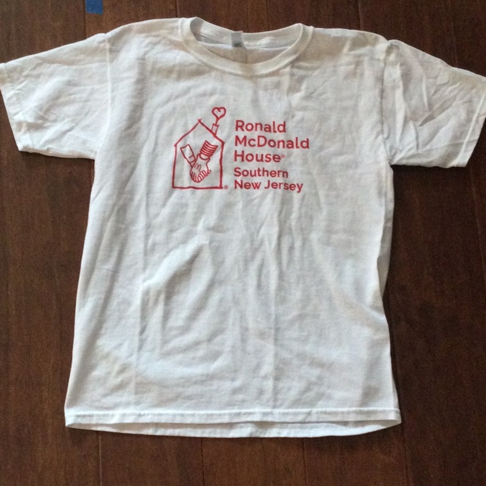 1 boys t shirt